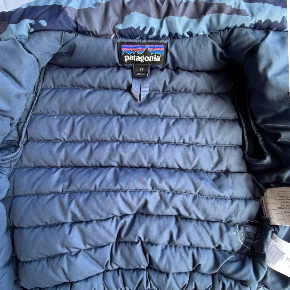 Patagonia Toddler Down Sweater Jacket‎ 2T Blue Wave Camo Puffer Coat